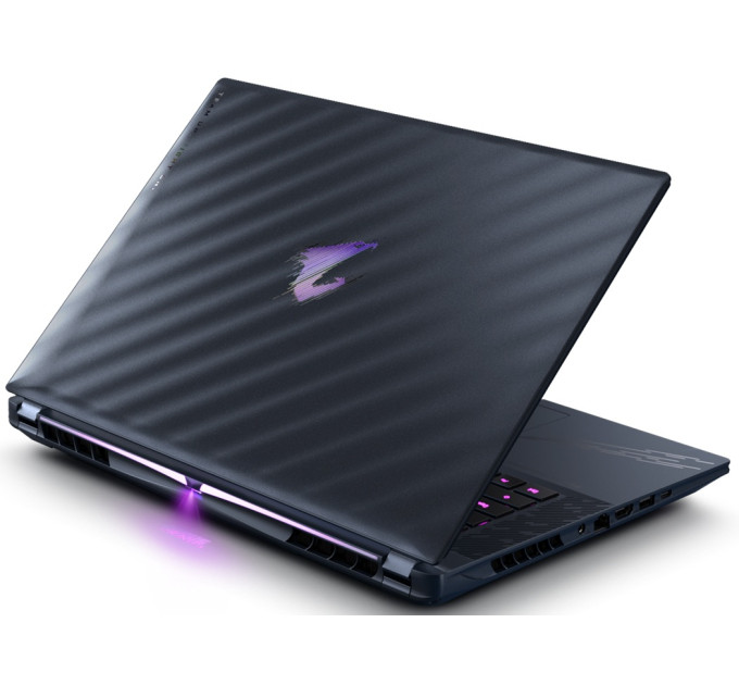 GIGABYTE AORUS MASTER 18 (BYHC5EED65SP)