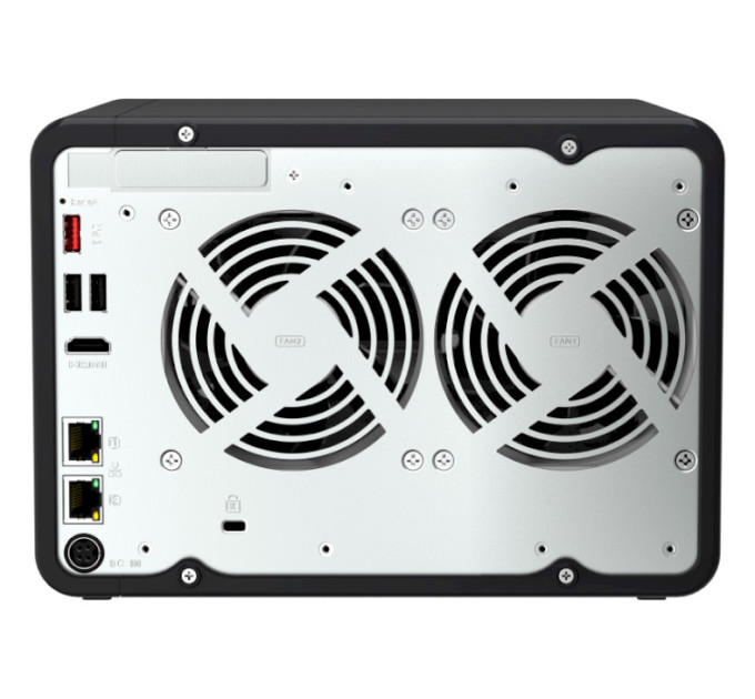 Qnap TS-664-8G