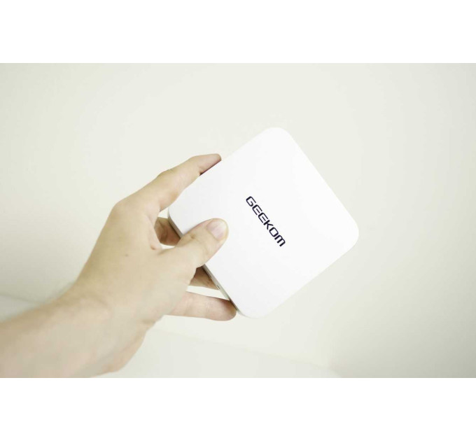 GEEKOM A8 (GMA8R98945HS-322T-EU)